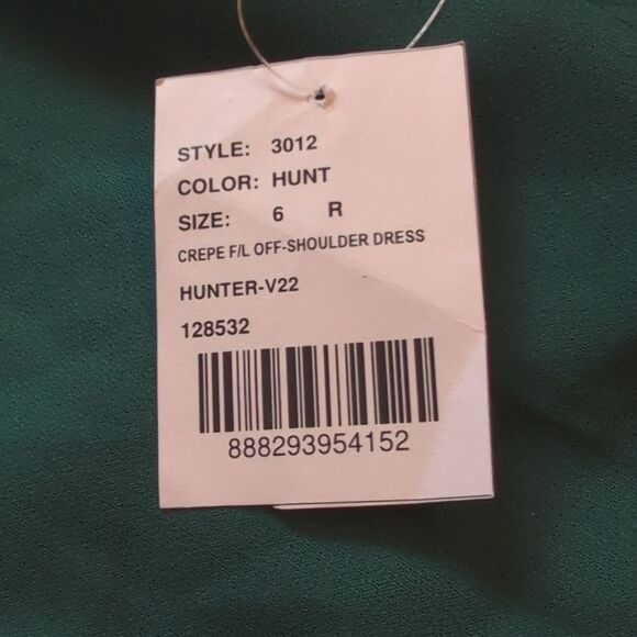 NWT Dessy Collection Off-the-Shoulder Criss Cross Back Trumpet Gown Green Size 6 - Picture 10 of 14